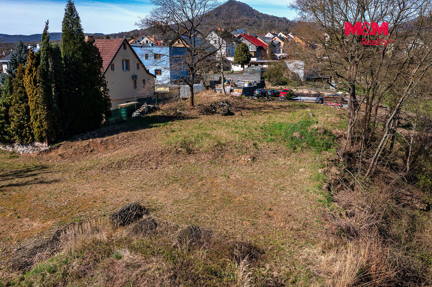 Prodej stavebního pozemku 2 812 m² – fotografie 2
