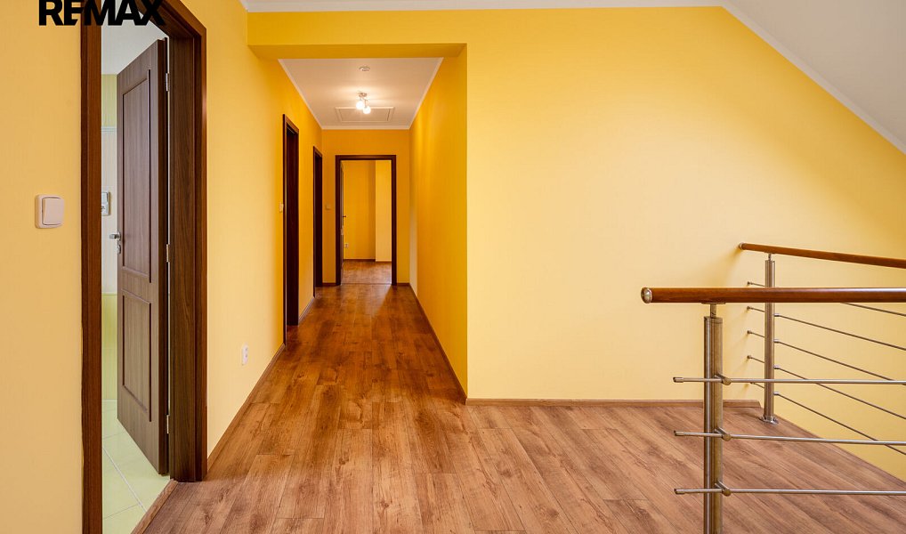 Prodej domu 205 m² s pozemkem 946 m², Jenišov – náhled fotky 15