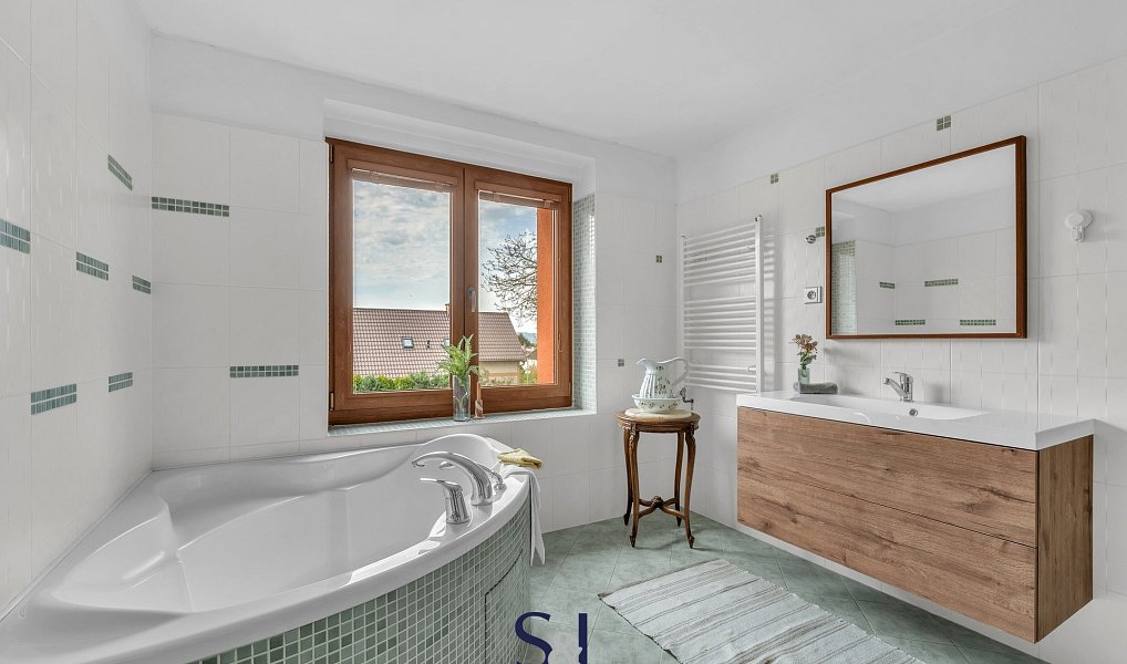 Prodej domu 245 m² s pozemkem 973 m², Nový Bor – náhled fotky 10