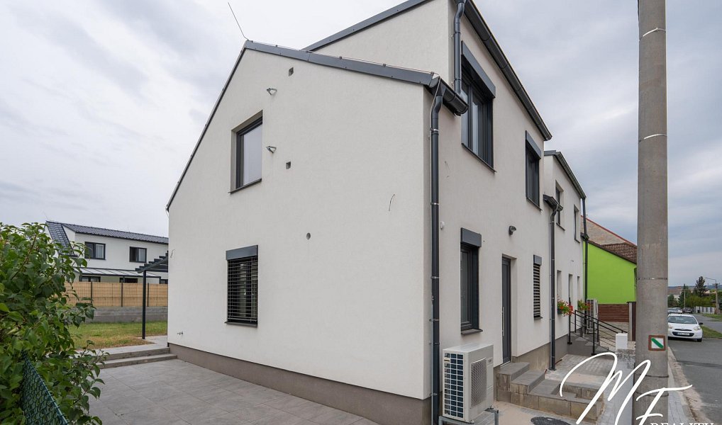 Prodej domu 106 m² s pozemkem 278 m², Chrást – náhled fotky 3