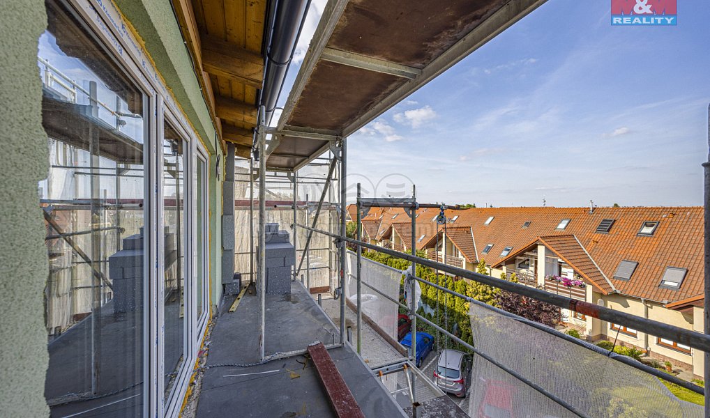 Prodej bytu 1+kk 36 m², Jesenice – náhled fotky 8