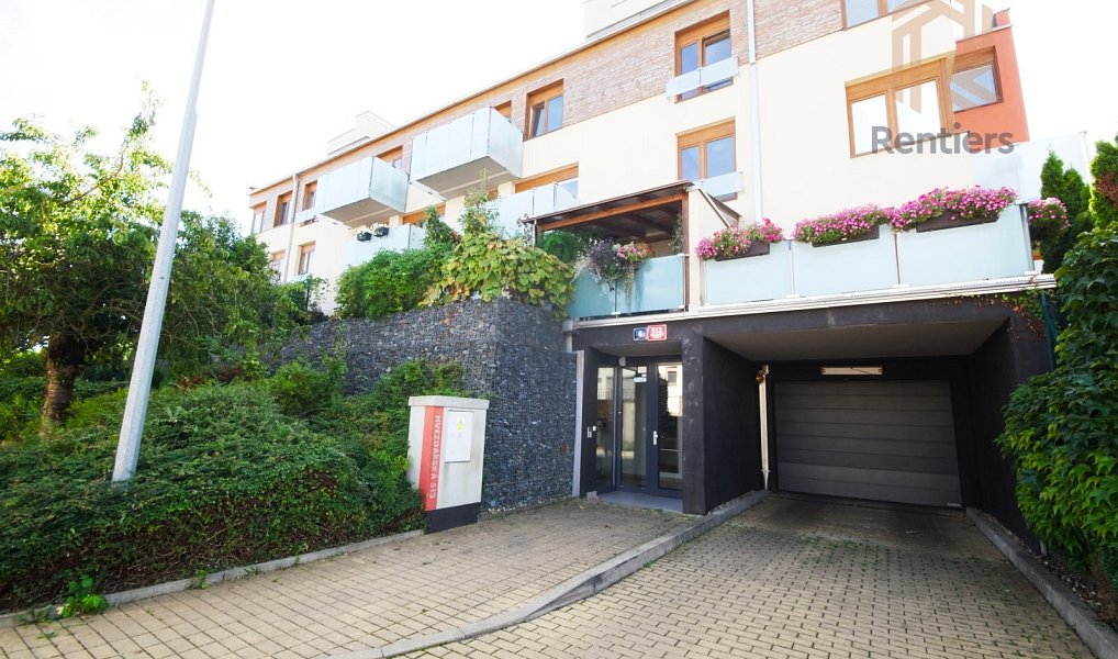 Pronájem bytu 2+kk 46 m², Praha – náhled fotky 14