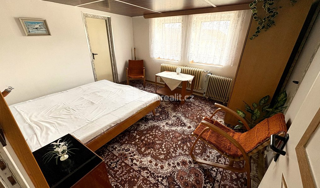 Prodej domu 505 m² s pozemkem 4 038 m², Zvěstov – náhled fotky 37