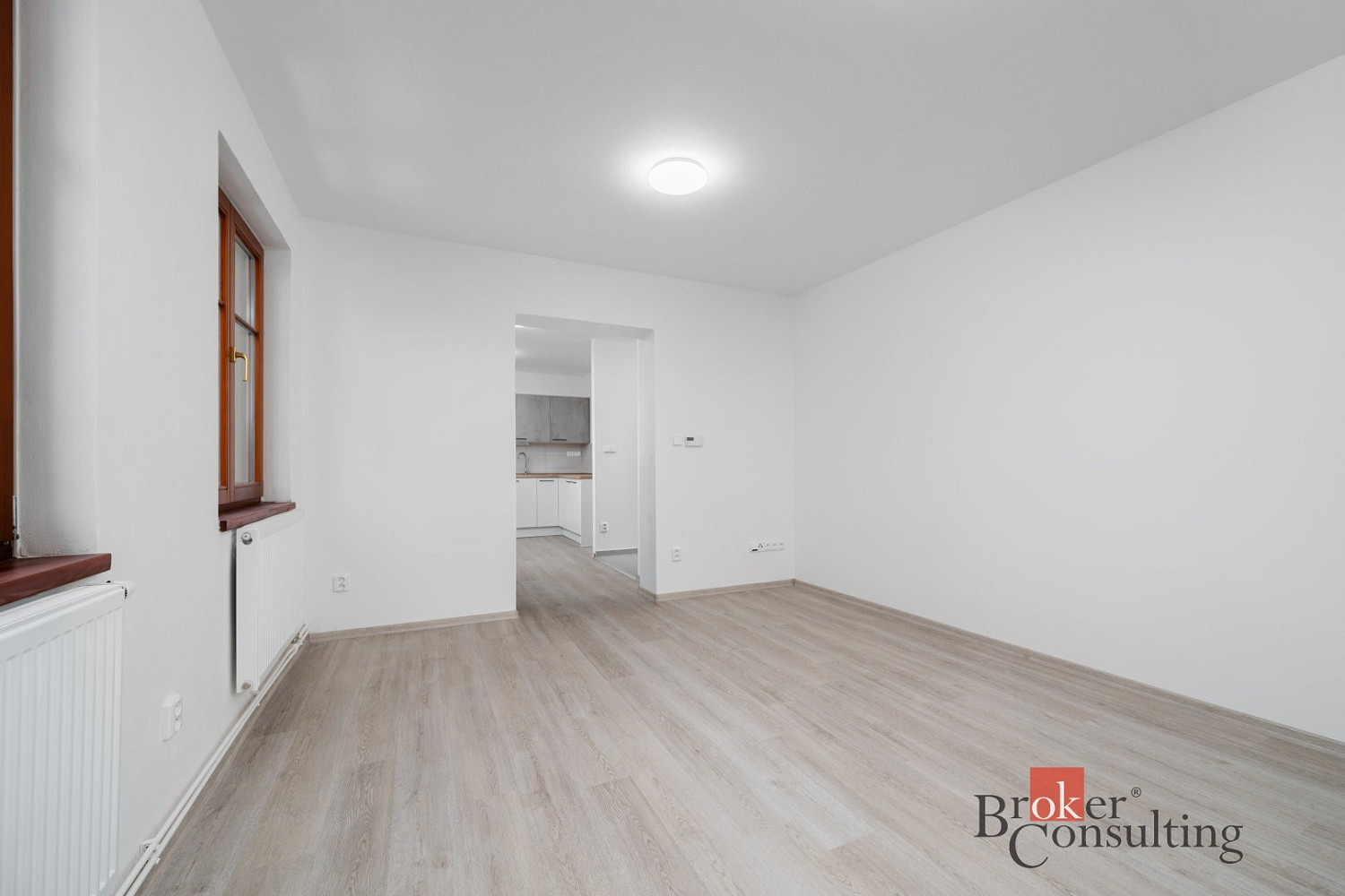 Pronájem bytu 1+1 37 m² – fotografie 5
