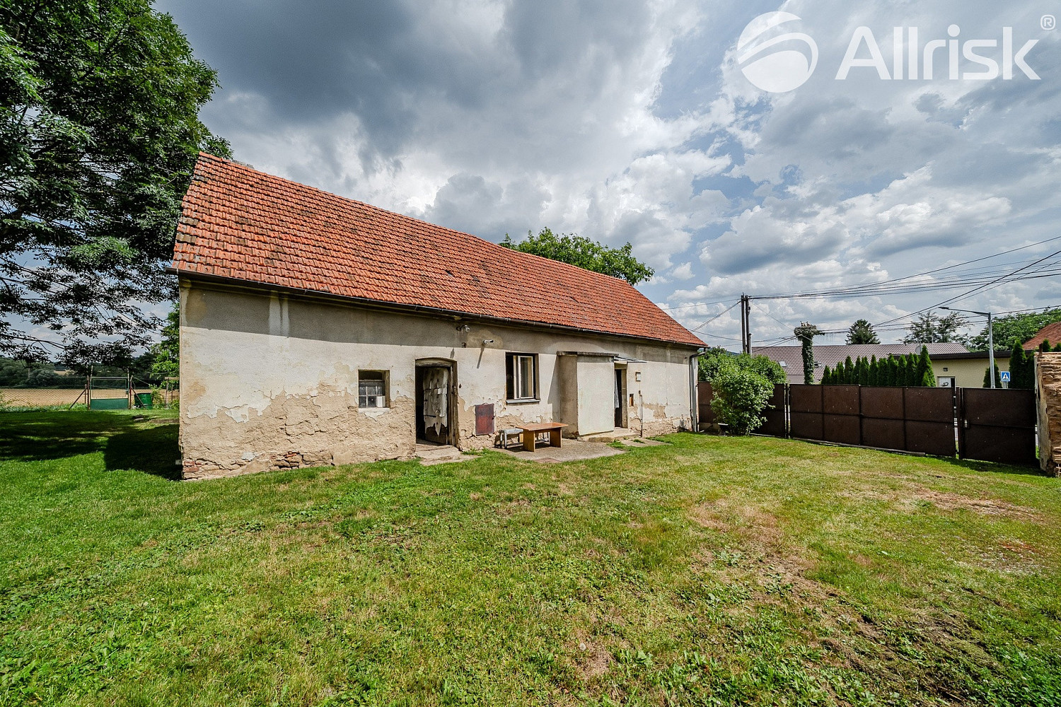 Prodej domu 95 m² s pozemkem 2 830 m²
