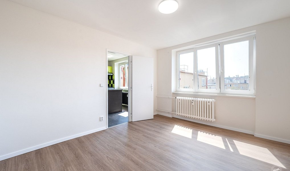 Prodej bytu 2+1 52 m², Praha – náhled fotky 2