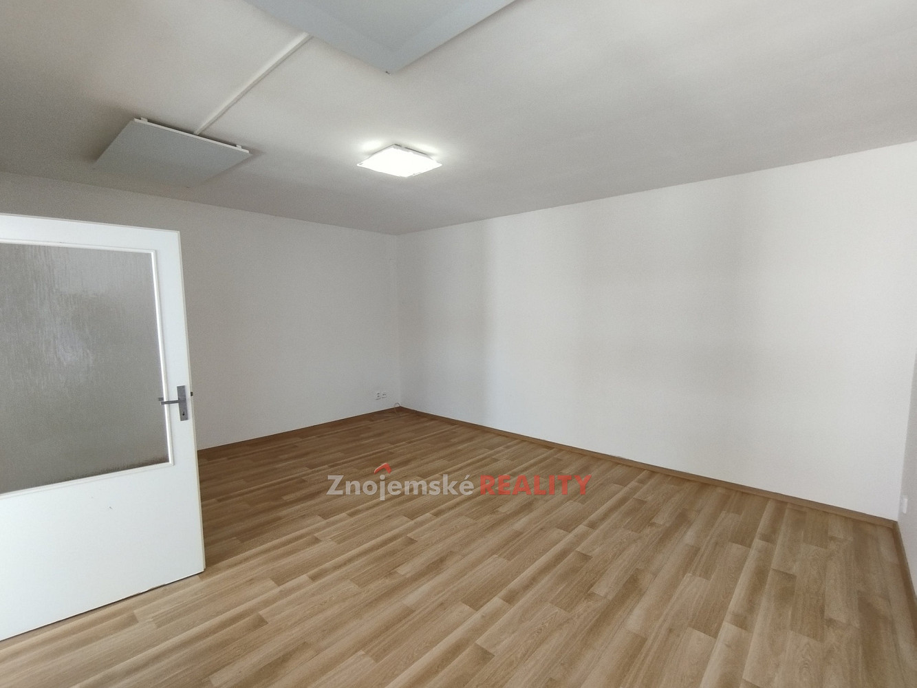 Pronájem bytu 2+1 55 m² – pohled 5