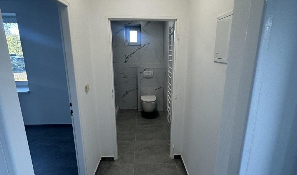 Prodej nájemního domu, činžáku 700 m², Cheb – náhled fotky 22