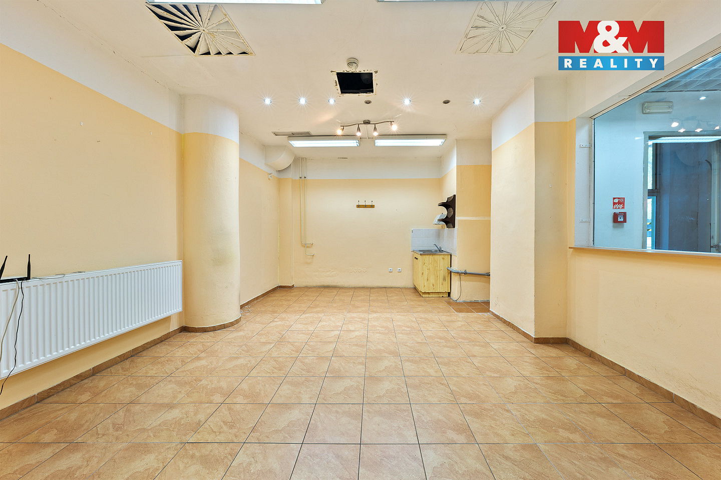 Pronájem obchodních prostor 22 m² — photo 3