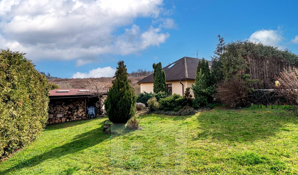 Prodej domu 262 m² s pozemkem 2 154 m², Králův Dvůr – náhled fotky 10