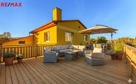 Prodej domu 208 m² s pozemkem 1 618 m², Příbram - Lazec