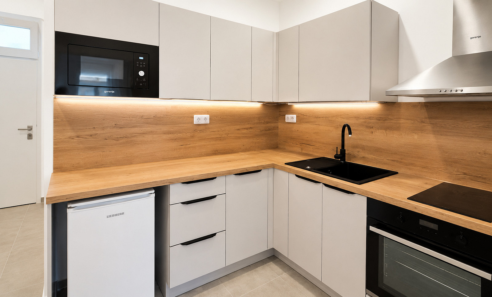 Pronájem bytu 1+kk 34 m² — photo 2