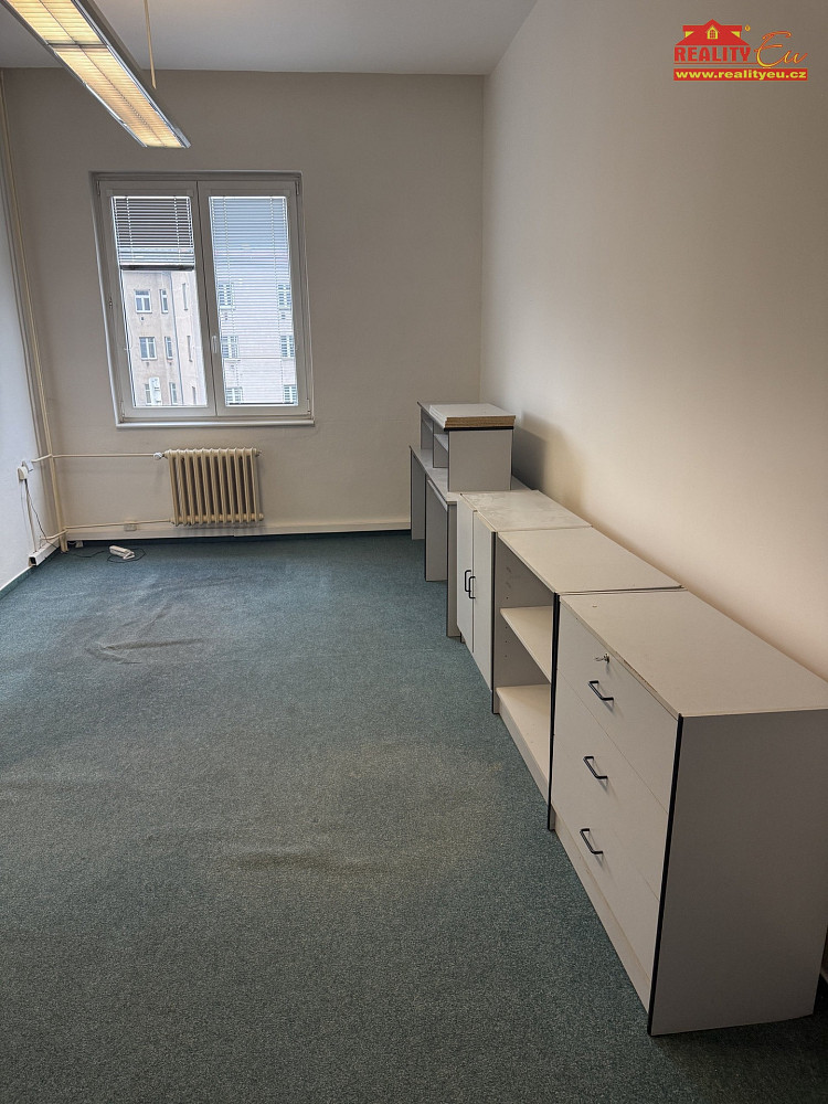 Pronájem kanceláře 16 m² – fotografie 5