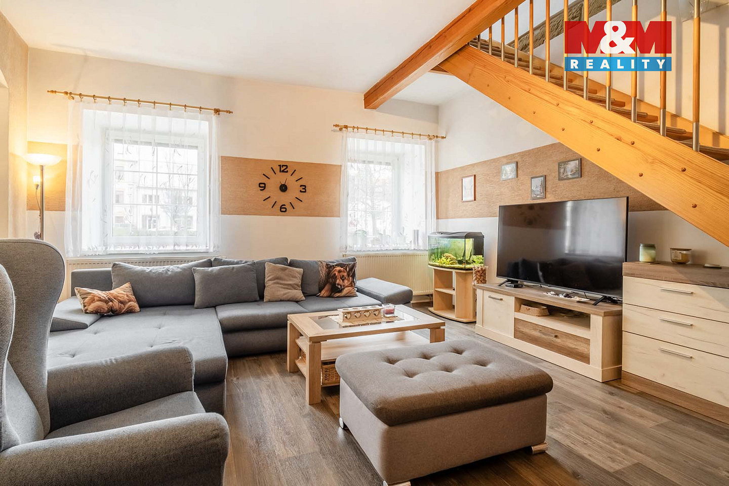 Prodej nájemního domu, činžáku 235 m² — photo 3
