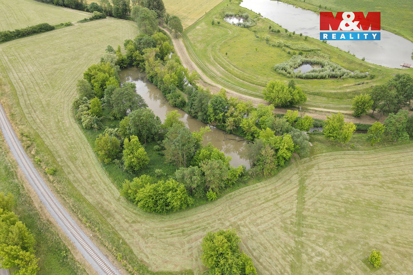 Prodej pole 572 m² — photo 2