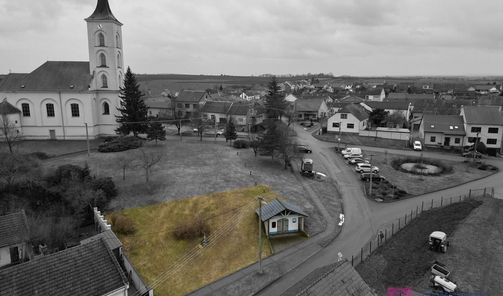 Prodej stavebního pozemku 444 m², Velké Bílovice – náhled fotky 9