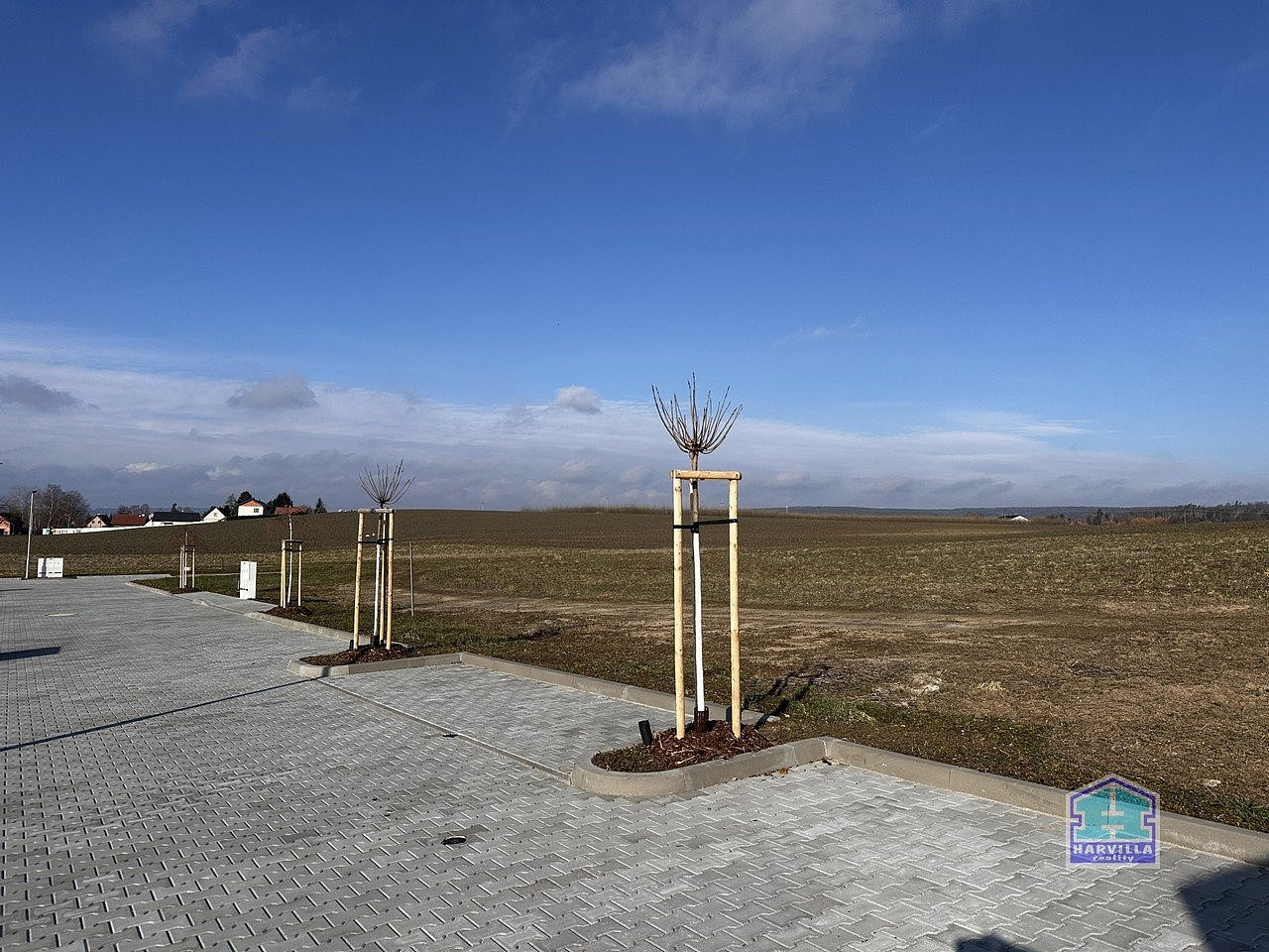 Prodej stavebního pozemku 1 105 m² — photo 2