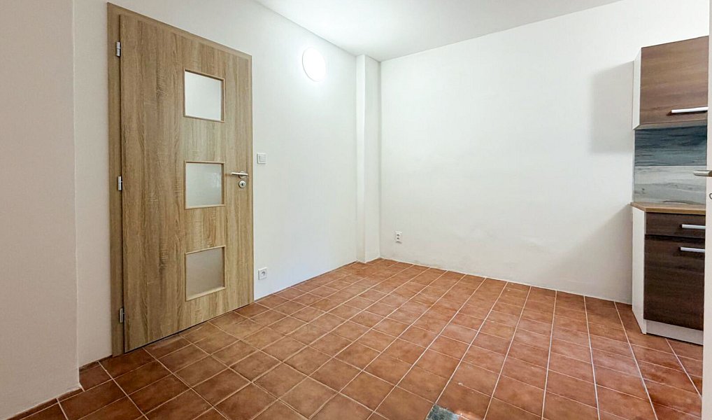 Pronájem bytu 2+kk 40 m², Sokolov – náhled fotky 15