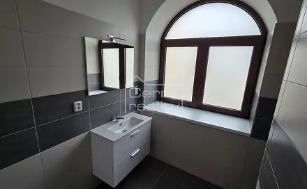 Pronájem bytu 3+kk 76 m²