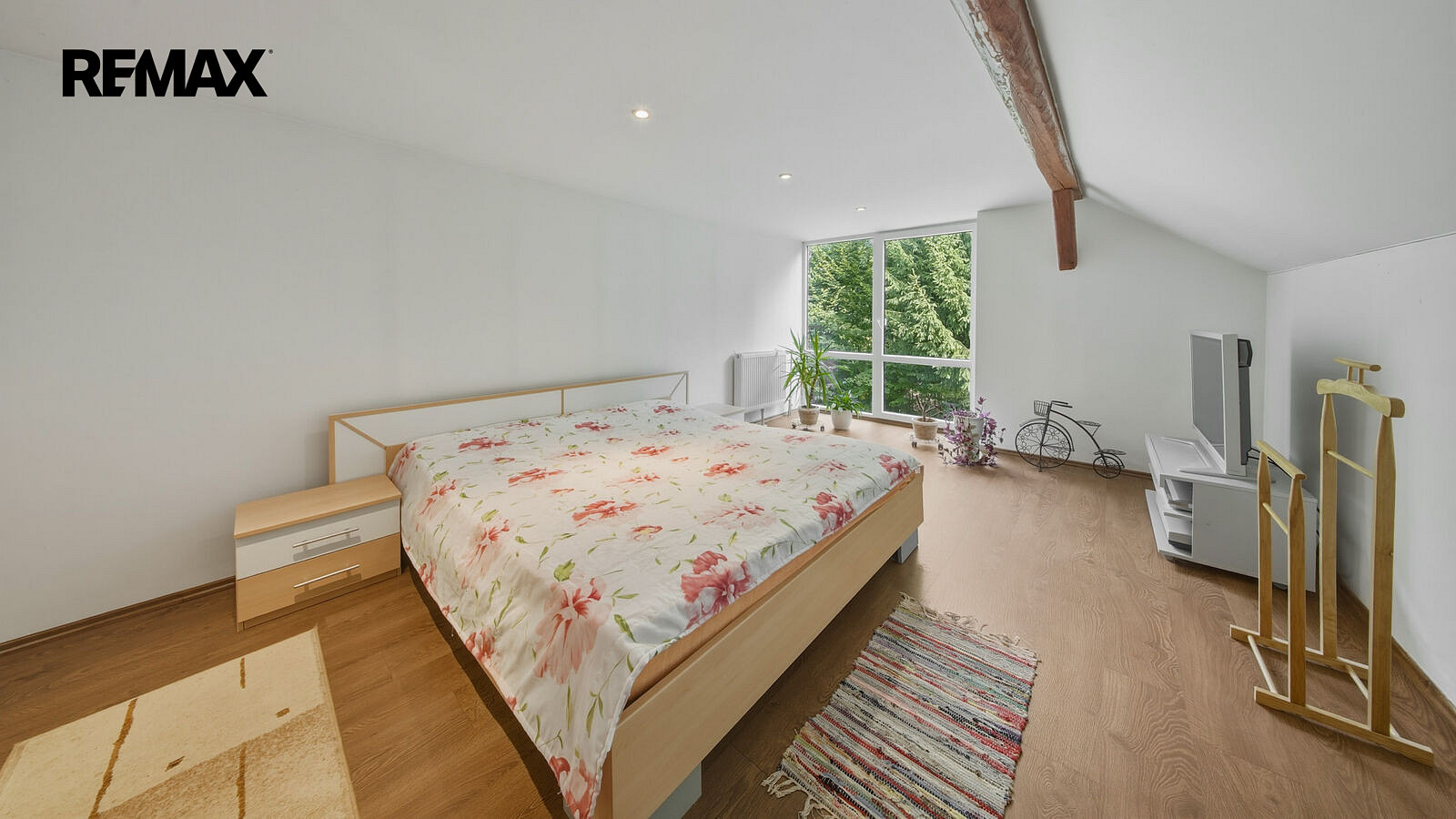 Prodej domu 136 m² s pozemkem 1 470 m² – fotografie 3
