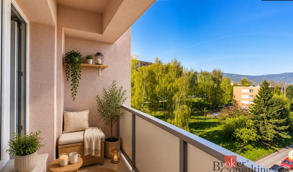 Prodej bytu 3+1 88 m², Liberec – fotka 1 z 28