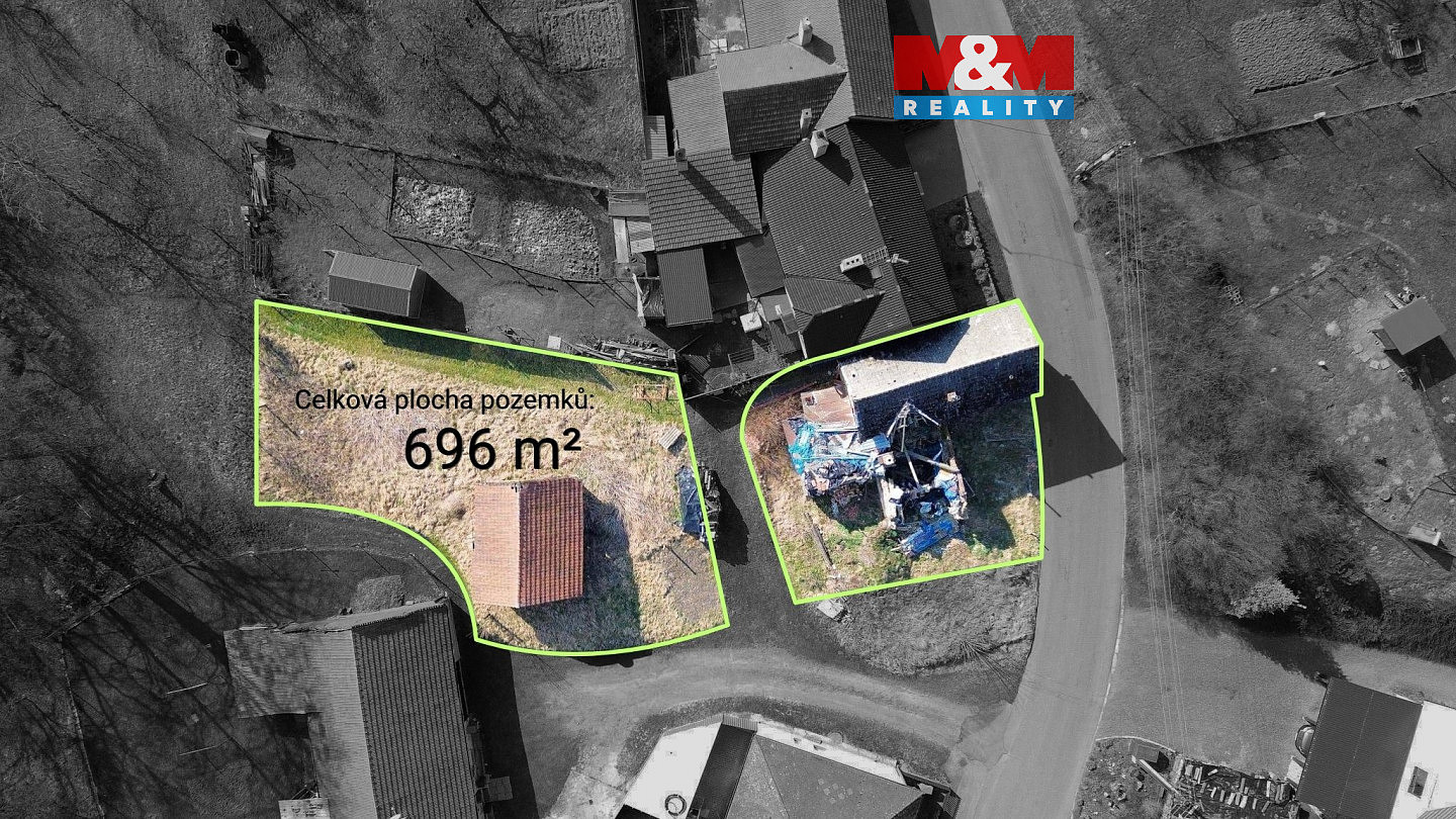 Prodej pozemku 696 m²