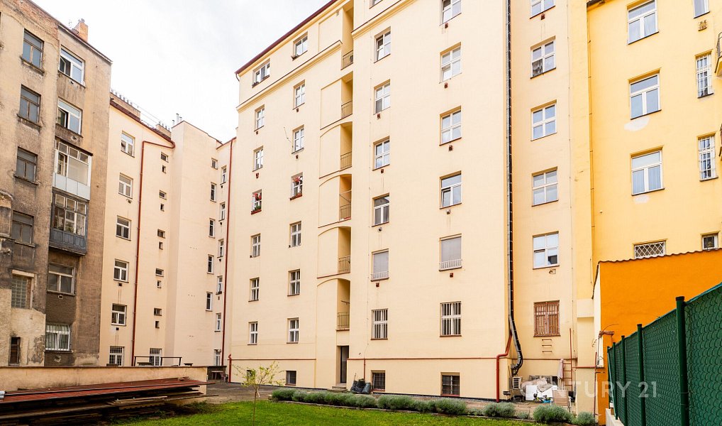 Prodej bytu 3+1 93 m², Praha – náhled fotky 22