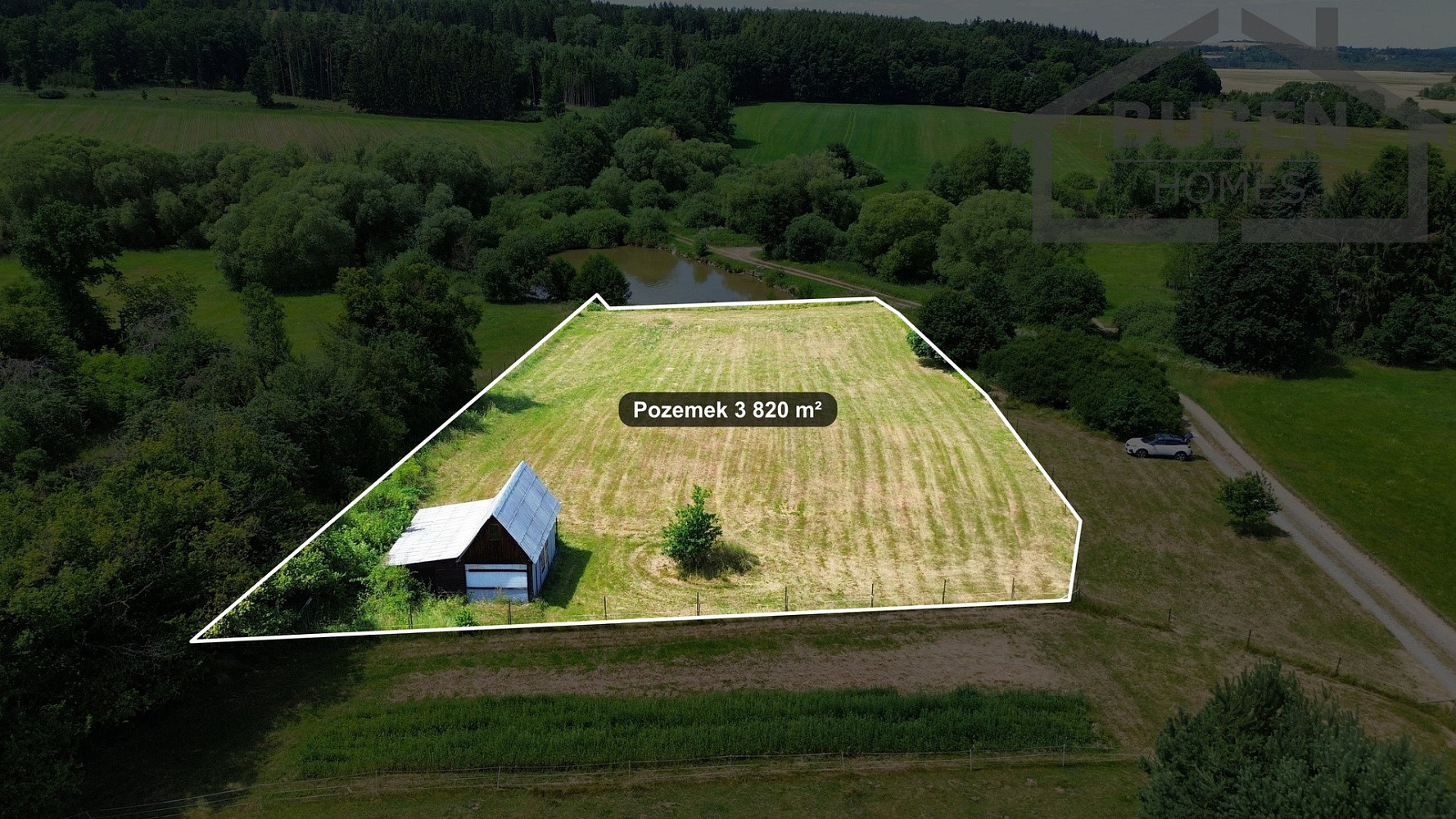 Prodej stavebního pozemku 3 820 m² – fotografie 3