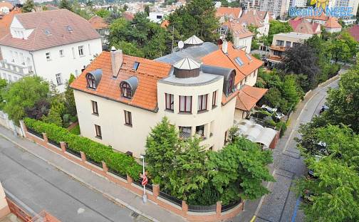 Prodej domu 592 m² s pozemkem 569 m², Na sypčině, Praha 4 - Podolí