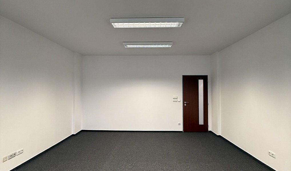 Pronájem kanceláře 29 m², Praha – náhled fotky 2