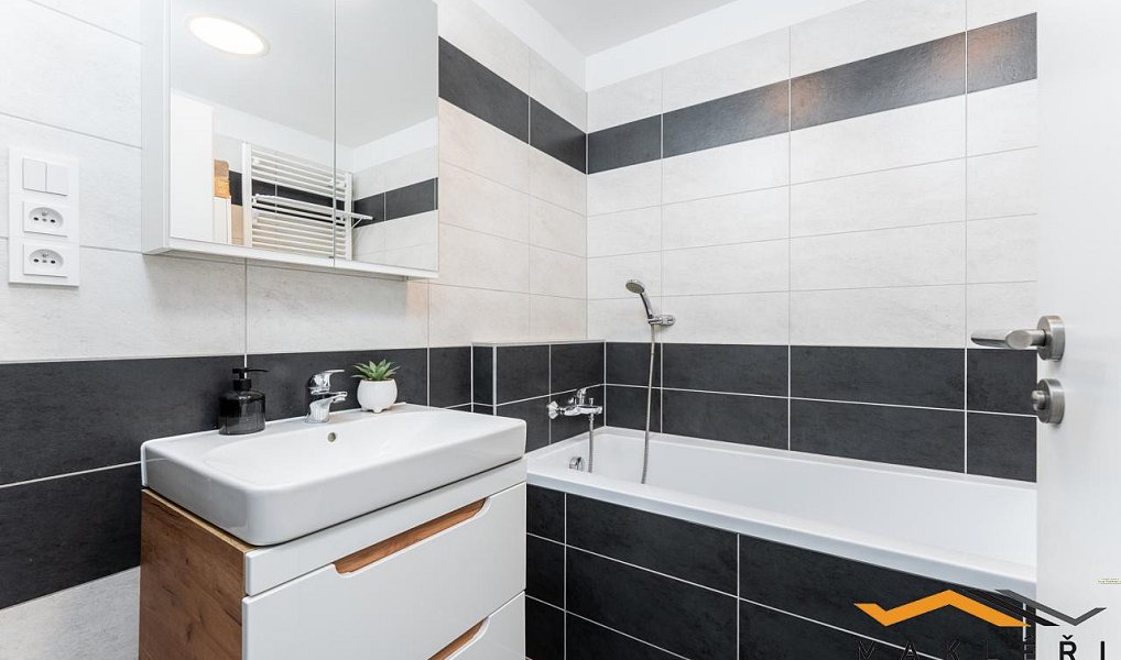 Pronájem bytu 2+kk 48 m², Praha – náhled fotky 7