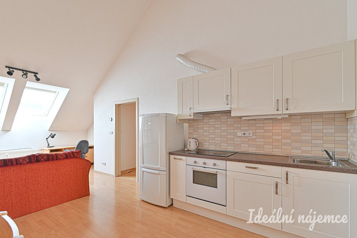 Pronájem bytu 2+kk 53 m²