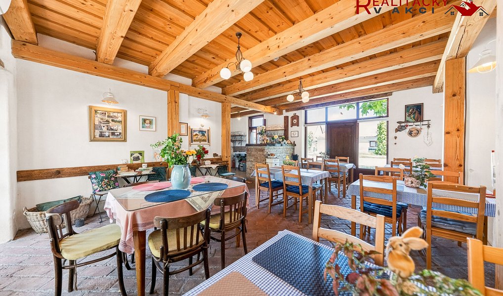 Prodej ubytovacího objektu 291 m², Nový Přerov – náhled fotky 5