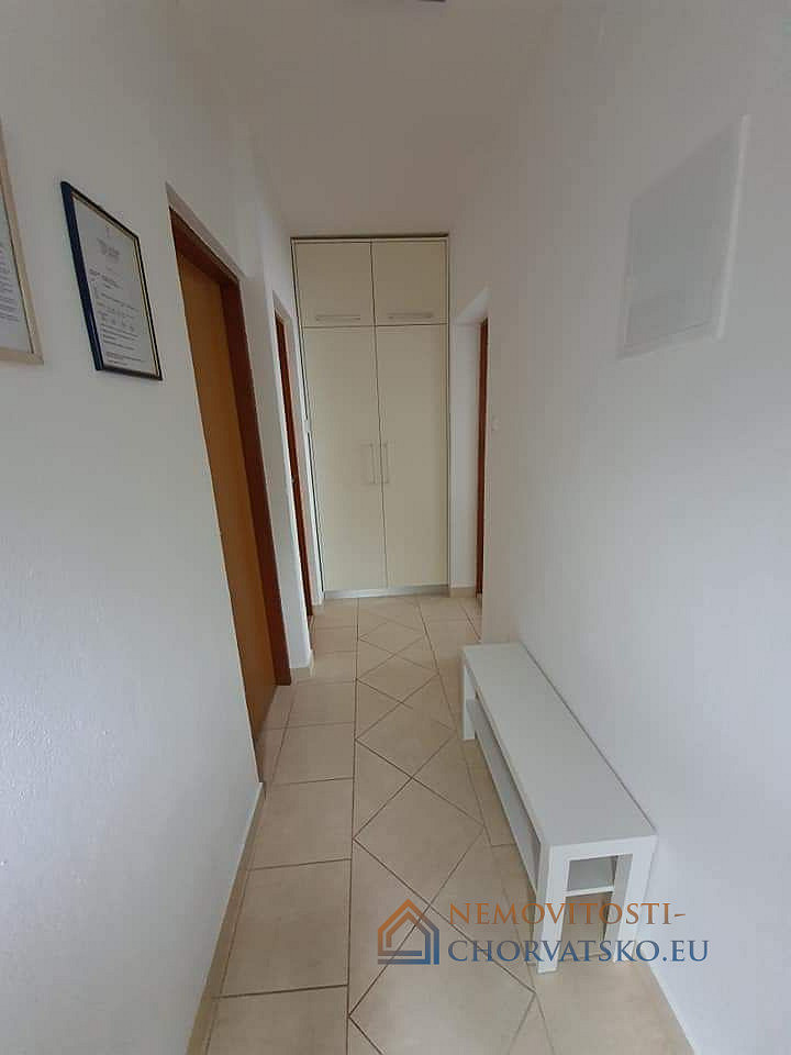 Prodej domu 220 m² s pozemkem 500 m² – další