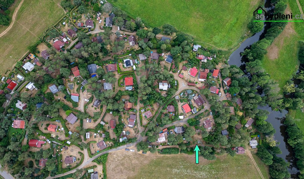Prodej stavebního pozemku 48 m², Hradec – náhled fotky 2