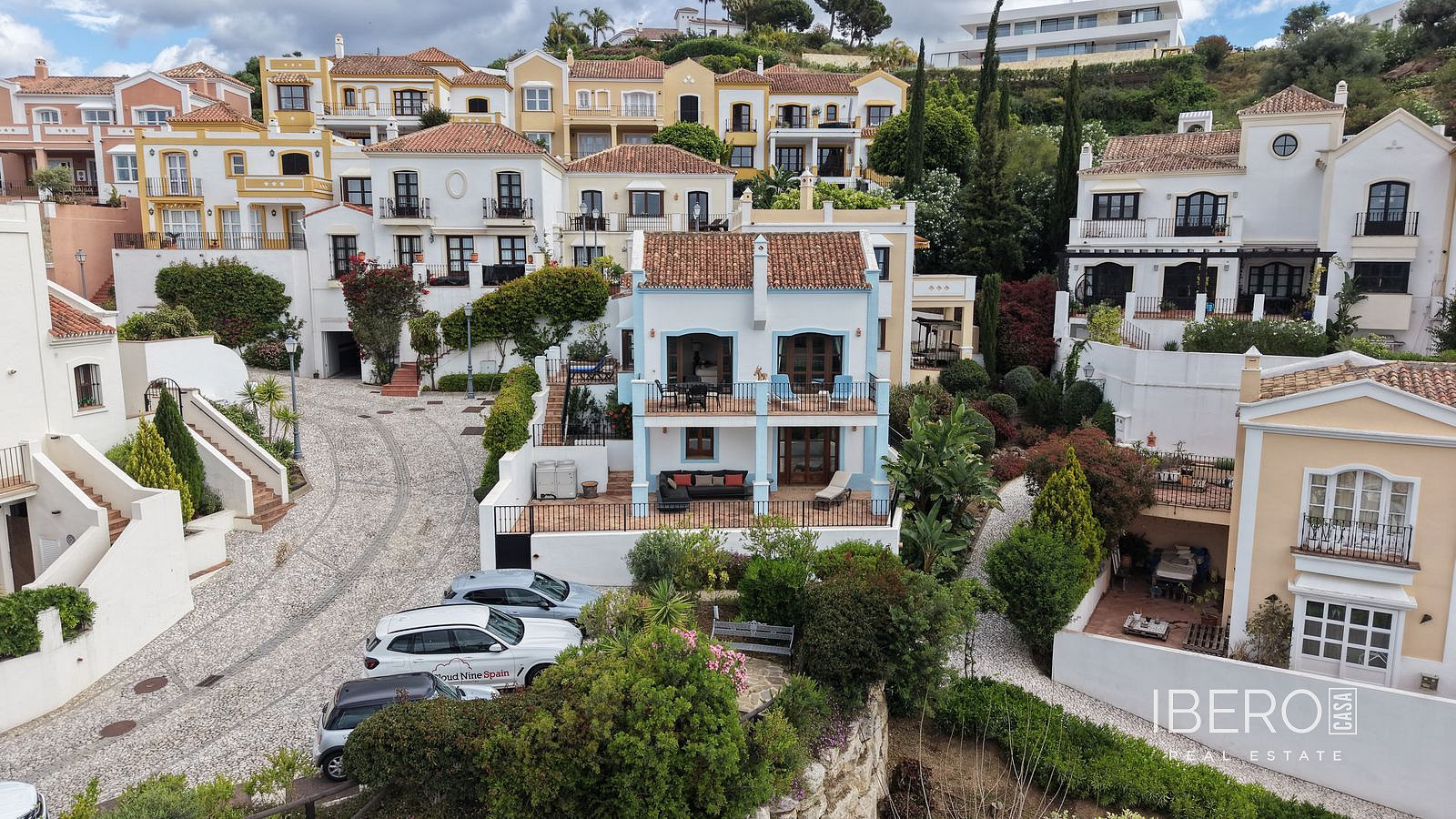 Prodej domu 193 m² s pozemkem 83 m²