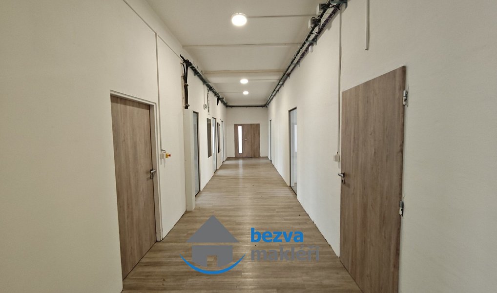 Pronájem výrobních prostor 48 m², Skuteč – náhled fotky 3