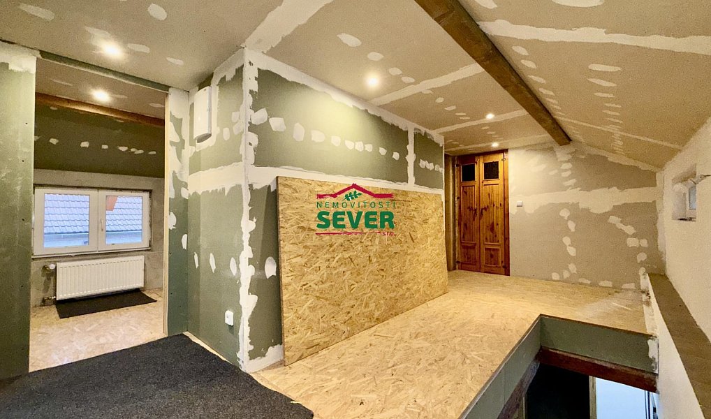 Prodej domu 220 m² s pozemkem 1 576 m², Louny – náhled fotky 42