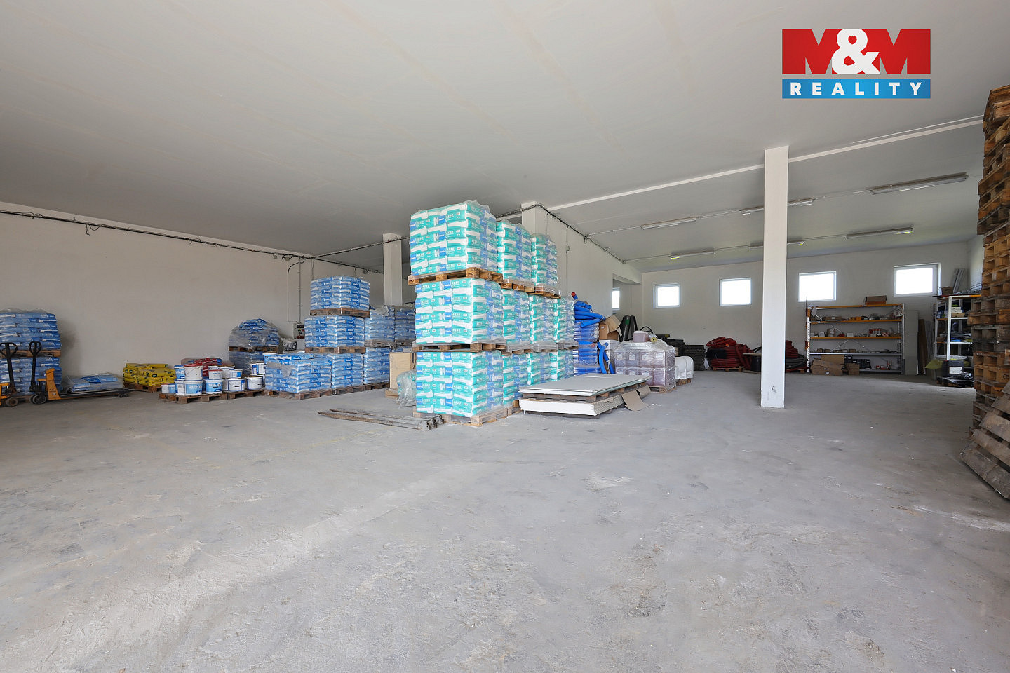 Prodej obchodních prostor 1 381 m² — photo 2