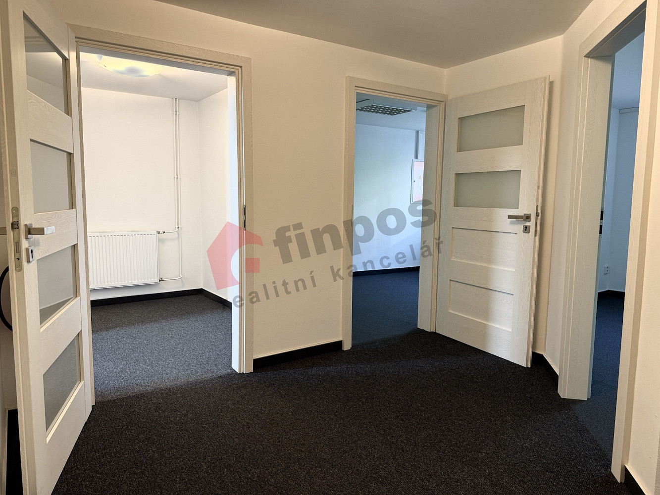 Pronájem kanceláře 120 m² – pohled 3