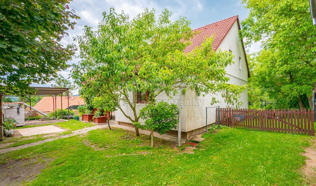 Prodej domu 140 m² s pozemkem 2 049 m², Chabeřice – náhled fotky 3