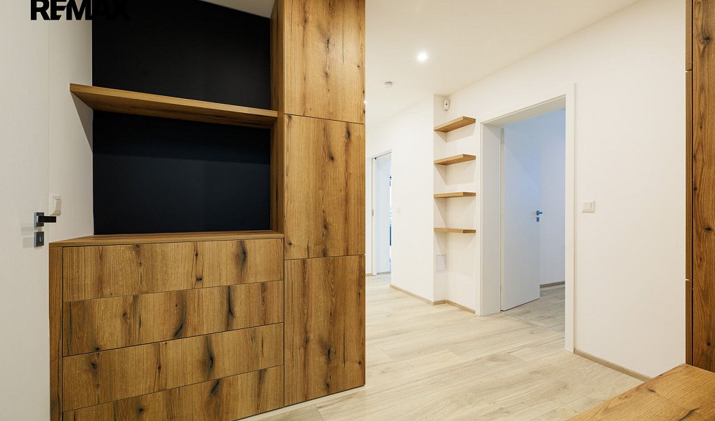Prodej bytu 3+kk 71 m², Hronov – náhled fotky 8