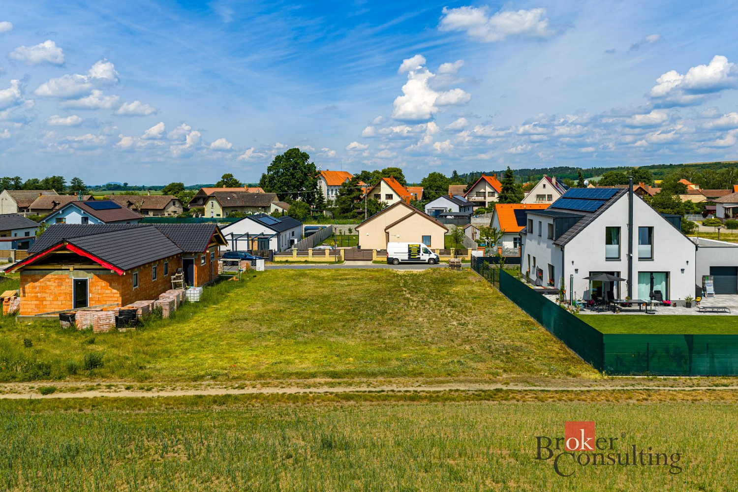 Prodej stavebního pozemku 827 m² – fotografie 2