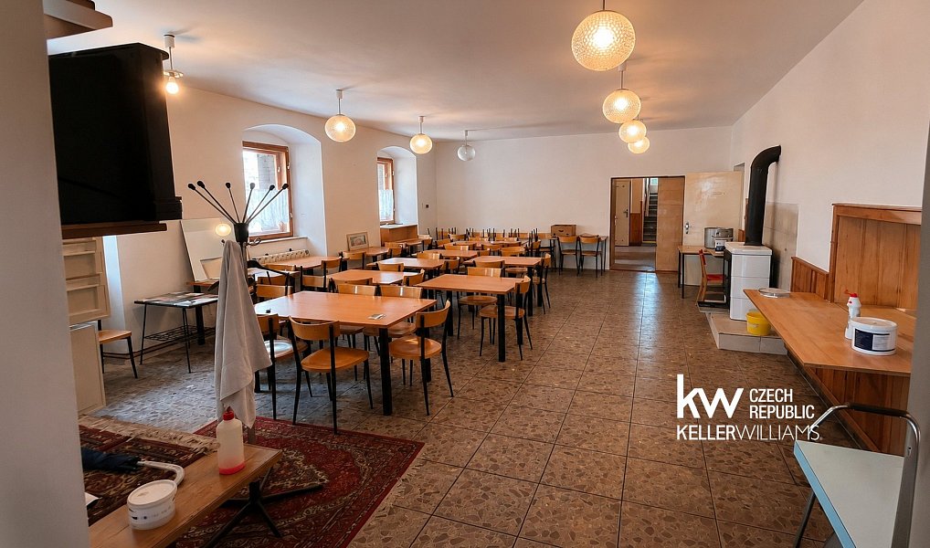 Prodej ubytovacího objektu 900 m², Rožmitál pod Třemšínem – náhled fotky 6