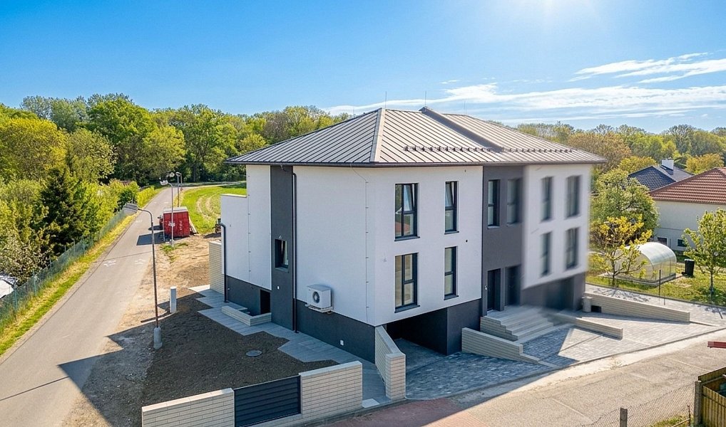 Prodej domu 280 m² s pozemkem 397 m², Olomouc – náhled fotky 2