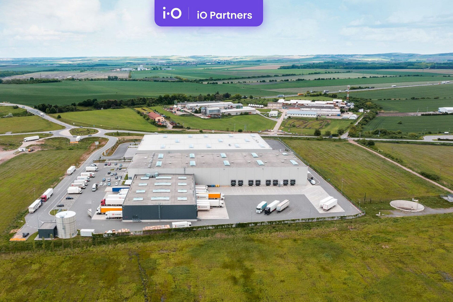 Pronájem skladovacích prostor 2 920 m² – fotografie 4