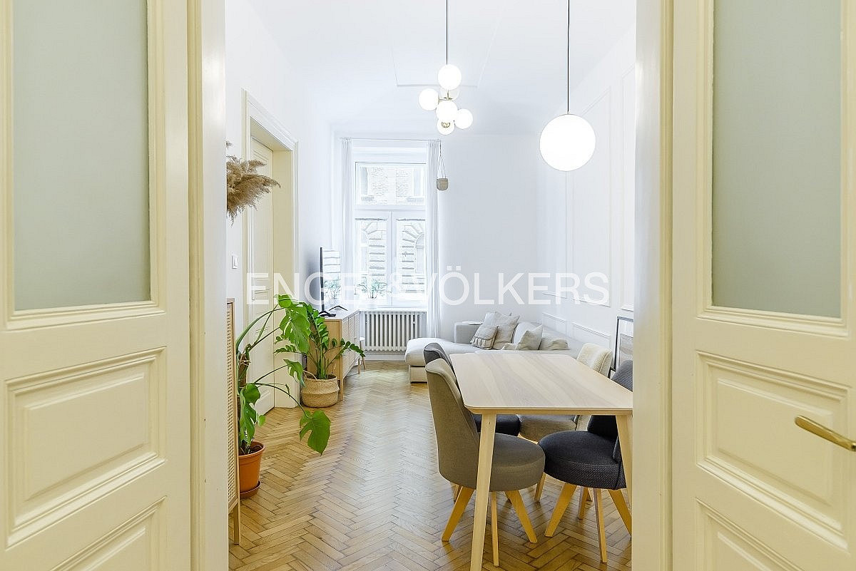 Pronájem bytu 4+1 87 m² — photo 2