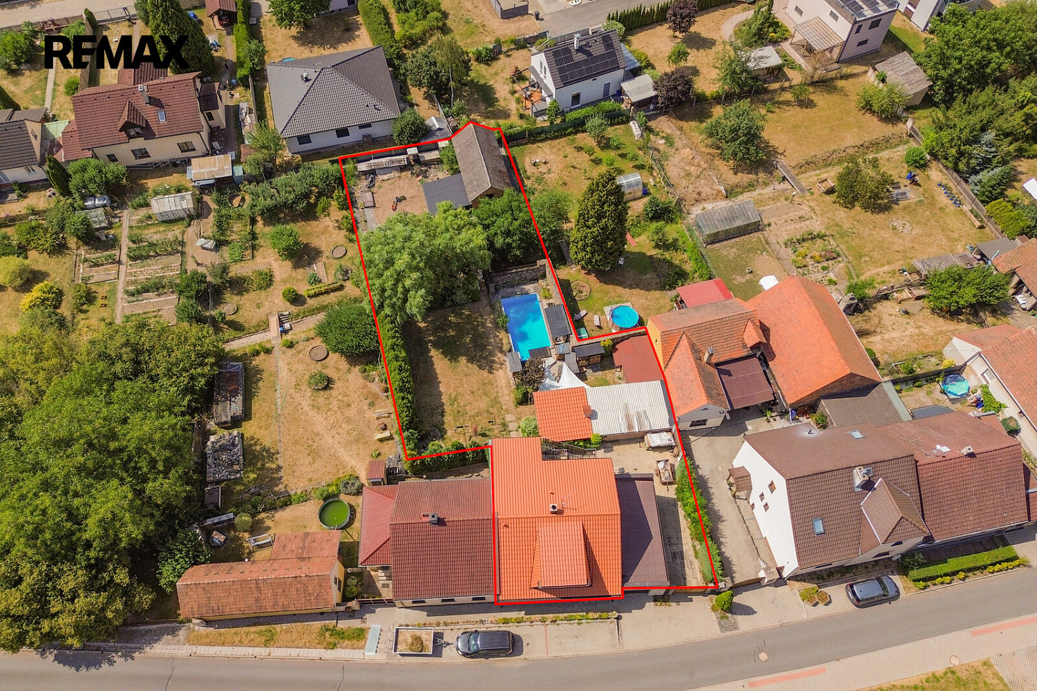 Prodej domu 230 m² s pozemkem 1 093 m²