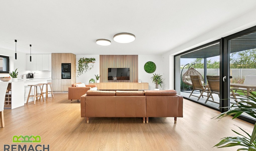 Prodej domu 223 m² s pozemkem 1 395 m², Drslavice – náhled fotky 2