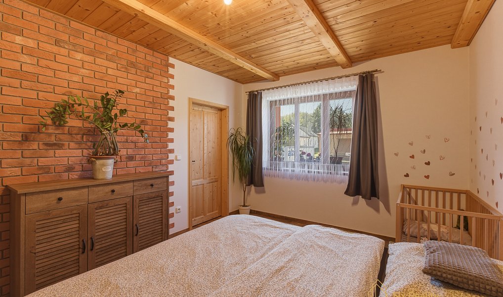 Prodej domu 261 m² s pozemkem 800 m², Zavidov – náhled fotky 11